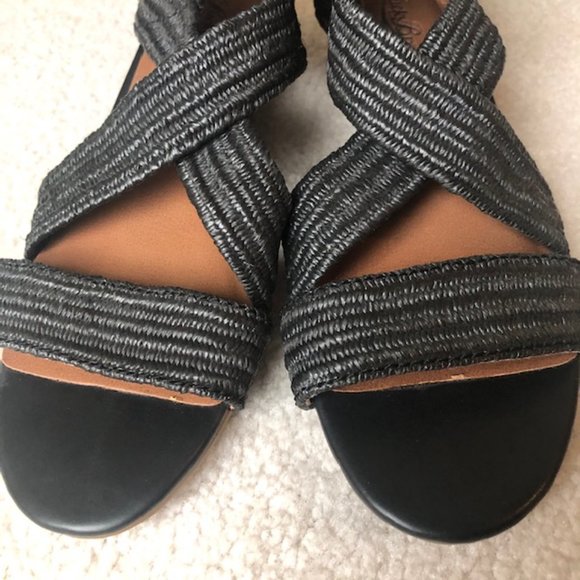 SALE 2 for $26 / 3 for $33 Lucky Brand Strappy Gladiator Ankle Sandals, Size 6.5 - Picture 4 of 11